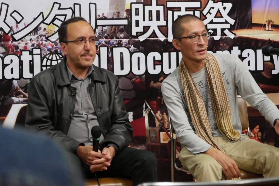 Au Yamagata International Documentary Film Festival (official), avec l'ami réalisateur Toshi Fujiwara, photographiés par son chef-opérateur Takanobu Kato.